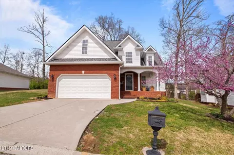 725 Chamberlain Manor Way, Knoxville, TN 37920