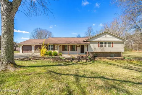 2049 Stonybrook Rd, Louisville, TN 37777