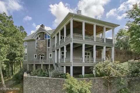 1169 Little Round Top Way, Townsend, TN 37882