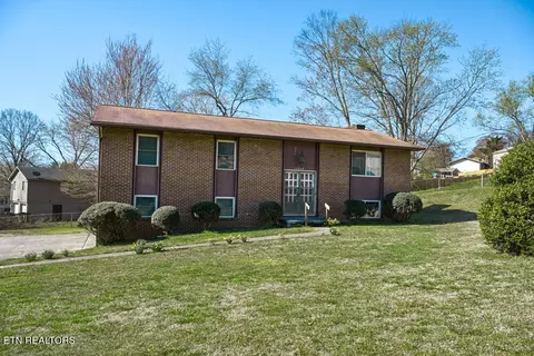 10808 Dineen Dr, Knoxville, TN 37934