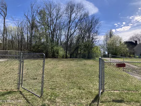 4831 Tillery Rd, Knoxville, TN 37912