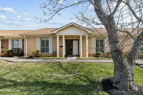 7914 Gleason Dr #1094, Knoxville, TN 37919