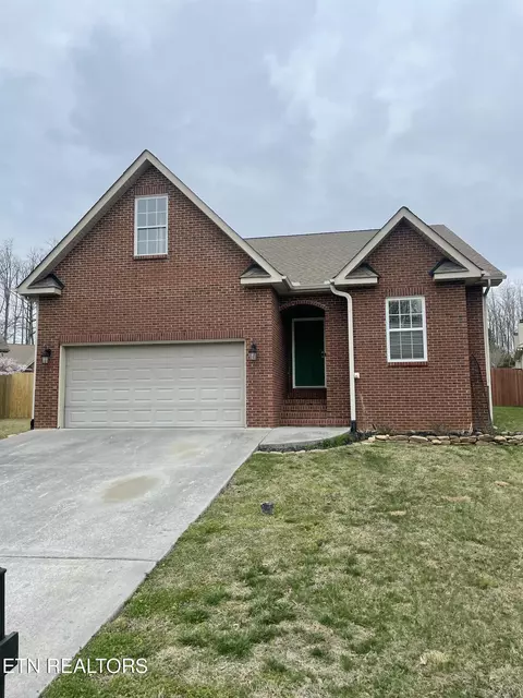 10355 Iverson Ln, Knoxville, TN 37932