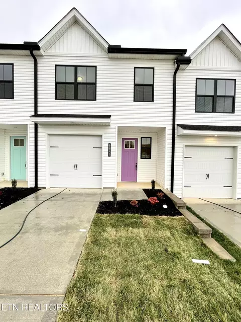8845 Chapman Trace Way, Knoxville, TN 37920