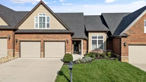 1921 Camden Dr, Maryville, TN 37803