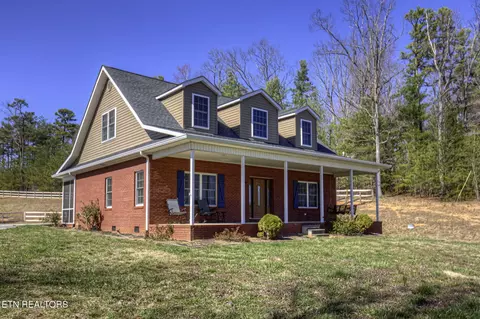 163 Sourwood Lakes Rd, Tellico Plains, TN 37385