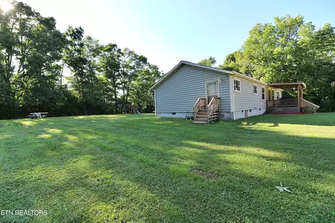 Exterior - 193 Wilbert Dr, Oneida, TN 37841 photo 3 of 8