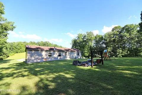 Exterior - 193 Wilbert Dr, Oneida, TN 37841 photo 7 of 8