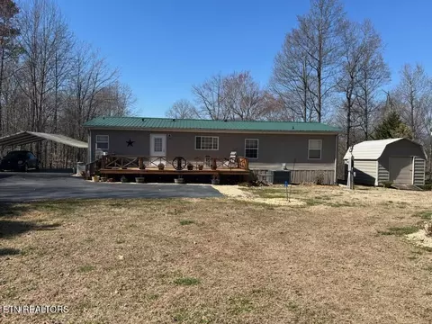 145 Liles Ln, Rocky Top, TN 37769