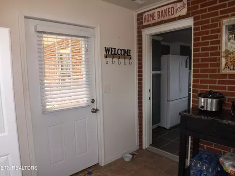 Entry Way - 164 Smith Dr, Harrogate, TN 37752 photo 3 of 3