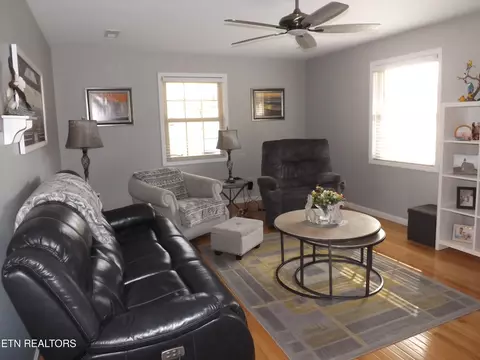Living - 164 Smith Dr, Harrogate, TN 37752 photo 1 of 1