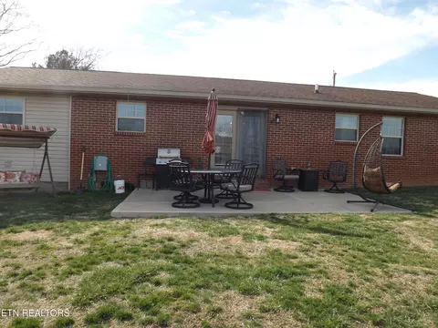 Exterior - 164 Smith Dr, Harrogate, TN 37752 photo 7 of 11