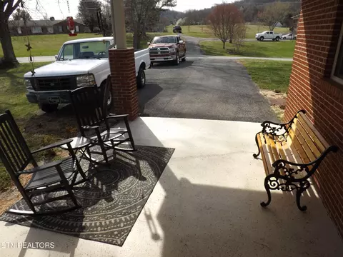 Exterior - 164 Smith Dr, Harrogate, TN 37752 photo 9 of 11