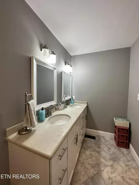 7311 Roberts Rd, Corryton, TN 37721 photo 38