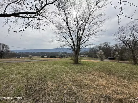 538 County Road 804, Etowah, TN 37331