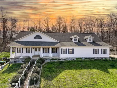 488 Mountain View Dr, Mosheim, TN 37818