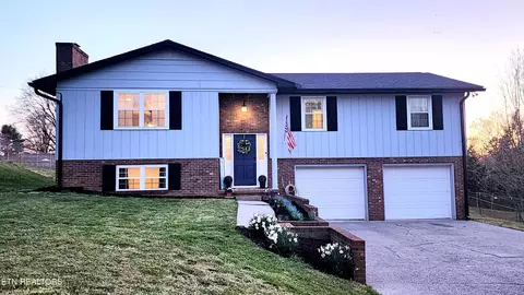915 Radnor Rd, Maryville, TN 37804