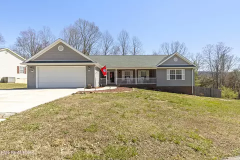 241 Gabriel Dr, Oliver Springs, TN 37840
