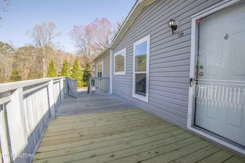 Exterior - 7706 Turtle Way, Powell, TN 37849 photo 2 of 8