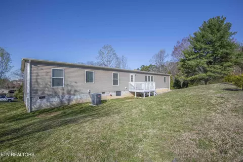 Exterior - 7706 Turtle Way, Powell, TN 37849 photo 6 of 8