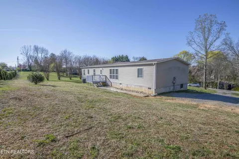 Exterior - 7706 Turtle Way, Powell, TN 37849 photo 5 of 8