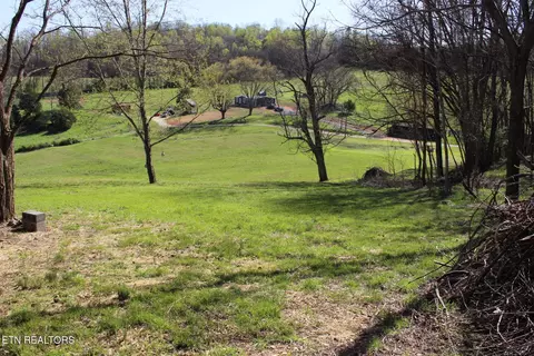 820 Calloway Rd, Rutledge, TN 37861 photo 3
