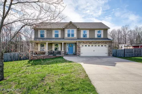 7864 Platinum Cir, Baxter, TN 38544