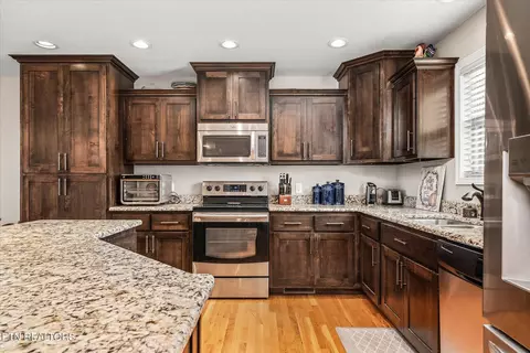 7864 Platinum Cir, Baxter, TN 38544 photo 8