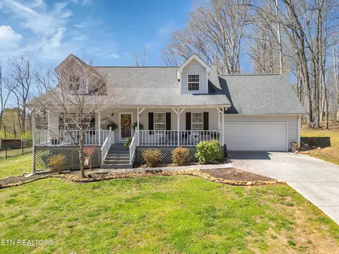 1019 Wilderness Rd, Friendsville, TN 37737