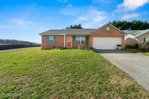 6709 Puritan Ln, Corryton, TN 37721