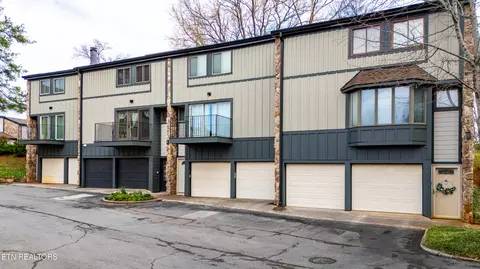 1816 Cherokee Bluff Dr, Knoxville, TN 37920