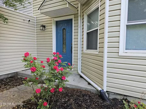 7601 Chatham Cir, Knoxville, TN 37909