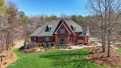 14176 Northshore Dr, Lenoir City, TN 37772