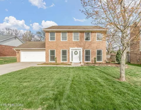 1444 Clear Brook Dr, Knoxville, TN 37922