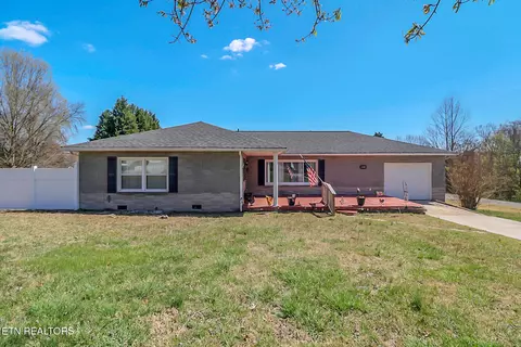722 E Wheeler St, Rockwood, TN 37854