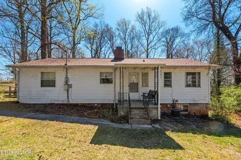 109 W Price Ln, Oak Ridge, TN 37830