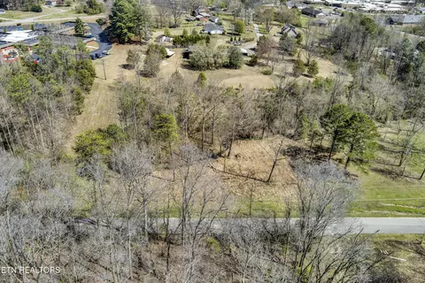 Athens Pike, Etowah, TN 37331