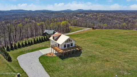 180 Walleye Rd, Hilham, TN 38568