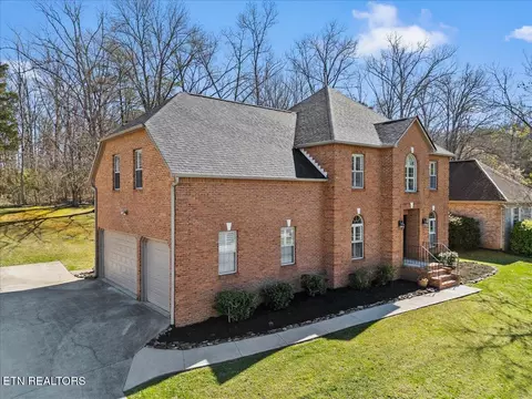 7050 Rival Ln, Knoxville, TN 37918