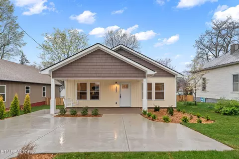 4803 Rowan Rd, Knoxville, TN 37912