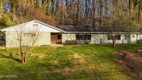 3524 Montlake Dr, Knoxville, TN 37920