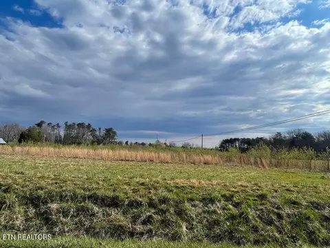 03 Watson Loop Rd, Pikeville, TN 37367