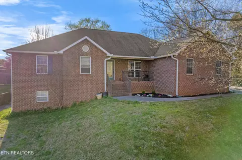 140 River Ford Rd, Maryville, TN 37804