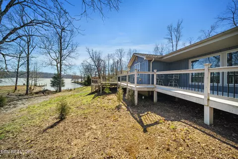 732 Eagle Point Dr, Rockwood, TN 37854