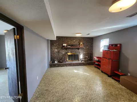 7816 Ashley Rd, Powell, TN 37849 photo 5