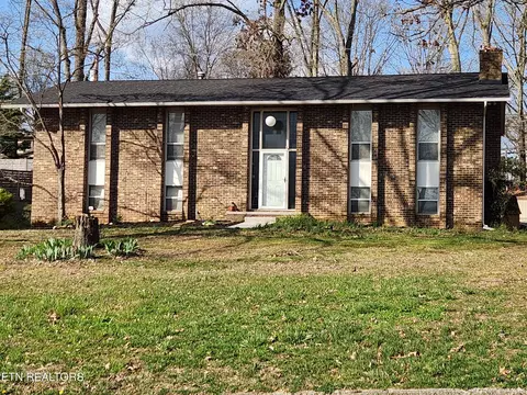 7816 Ashley Rd, Powell, TN 37849 photo 2