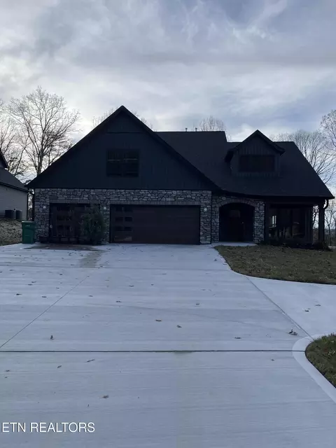 7947 Brownvue Rd, Knoxville, TN 37931