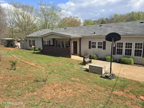 1016 Whites Mill Rd, Maryville, TN 37803