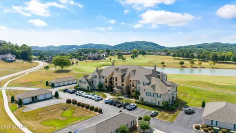 535 Rarity Bay Pkwy #203D, Vonore, TN 37885