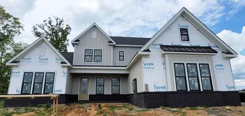 2341 Ridgeline Ct, Morristown, TN 37814